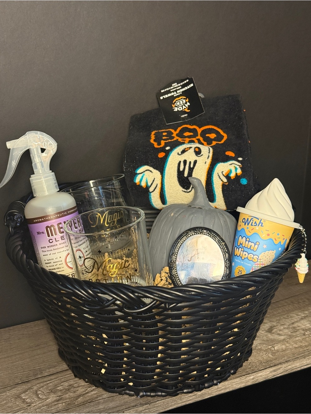 Curated boo Basket